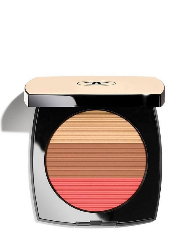 

Les Beiges Healthy Glow Sun-Kissed Powder CHANEL, Medium Coral