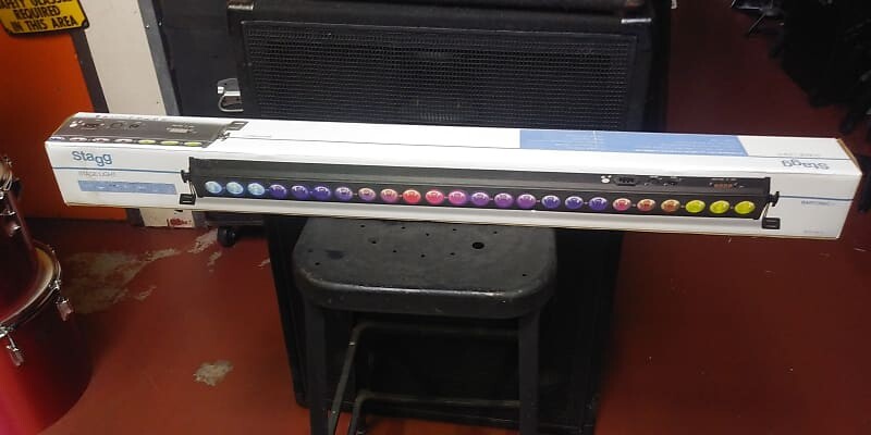 

Сценический светильник Stagg SLB 244-41-1 Color Bar