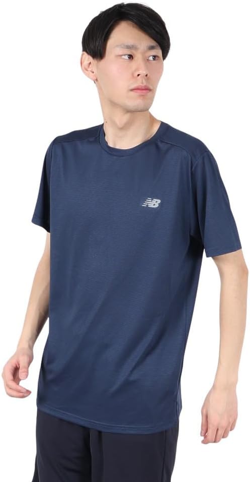 

Мужская беговая футболка New Balance Sport Essentials с коротким рукавом, влагоотводящая и быстросохнущая (MT41222), темно-синий