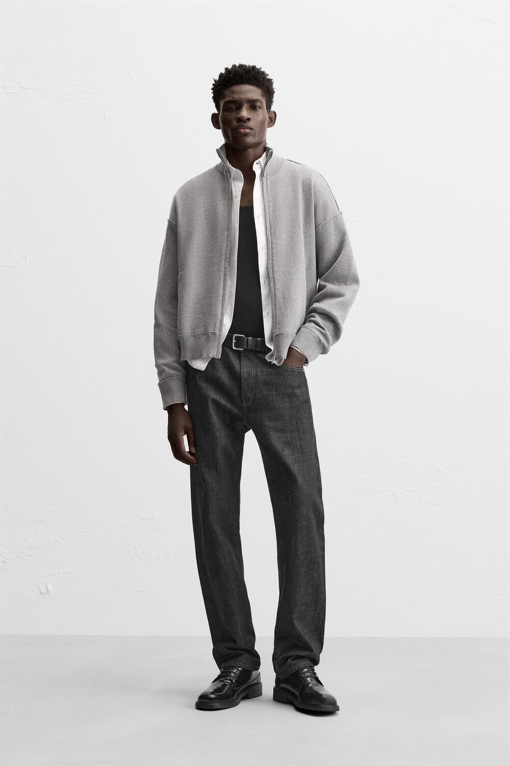 

Куртка с неровными швами ZARA, серый мергель