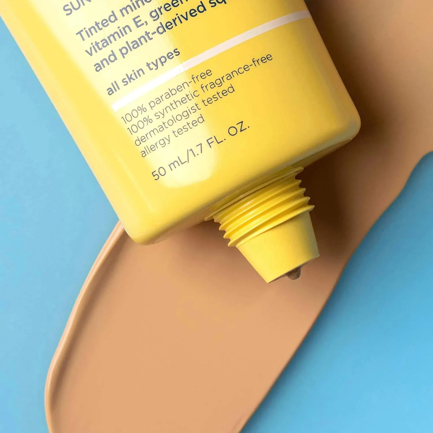 m-61 Perfect Mineral Sunscreen SPF 50 | Безопасный для коралловых рифов минеральный солнцезащитный крем SPF 50 с витамином Е и зеленым чаем, Tinted — фото 4