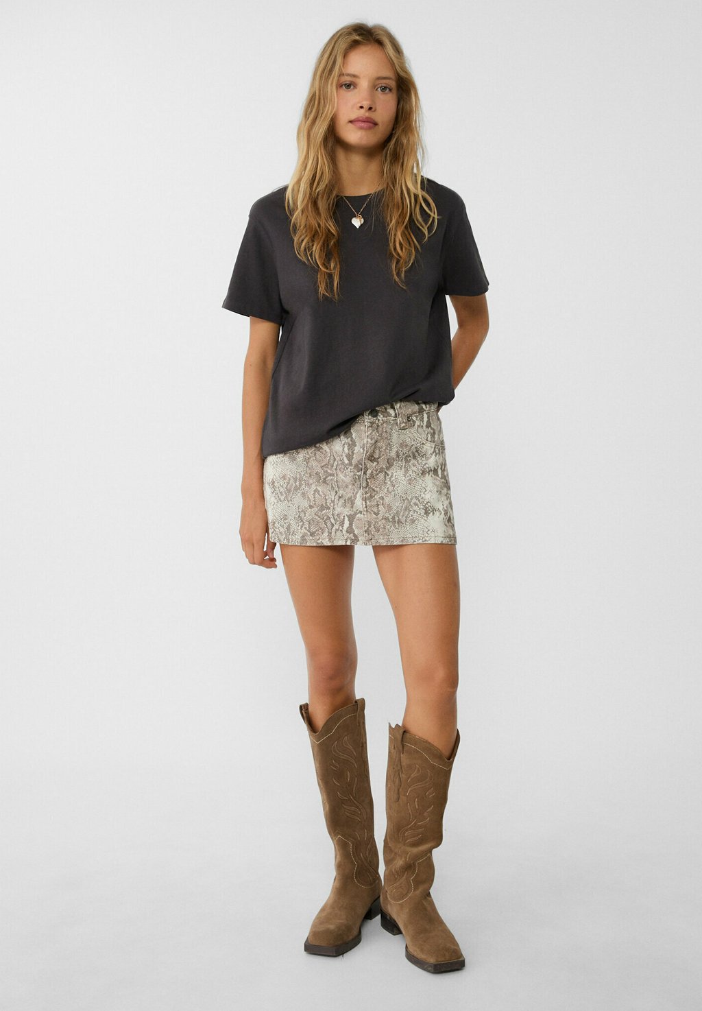 

Шорты ANIMAL SKORT Stradivarius, цвет Mottled Brown