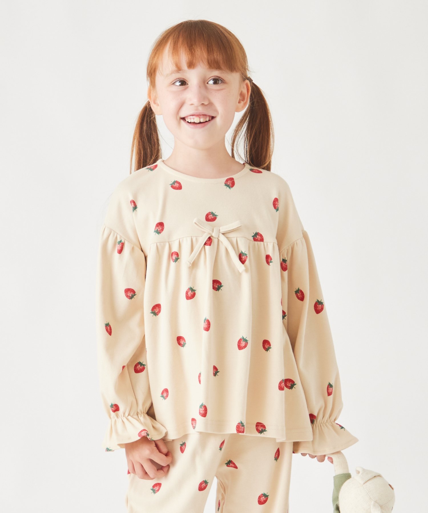 Девичья домашняя одежда с принтом по всей поверхности Ever Closet, Beige Strawberry — фото 3