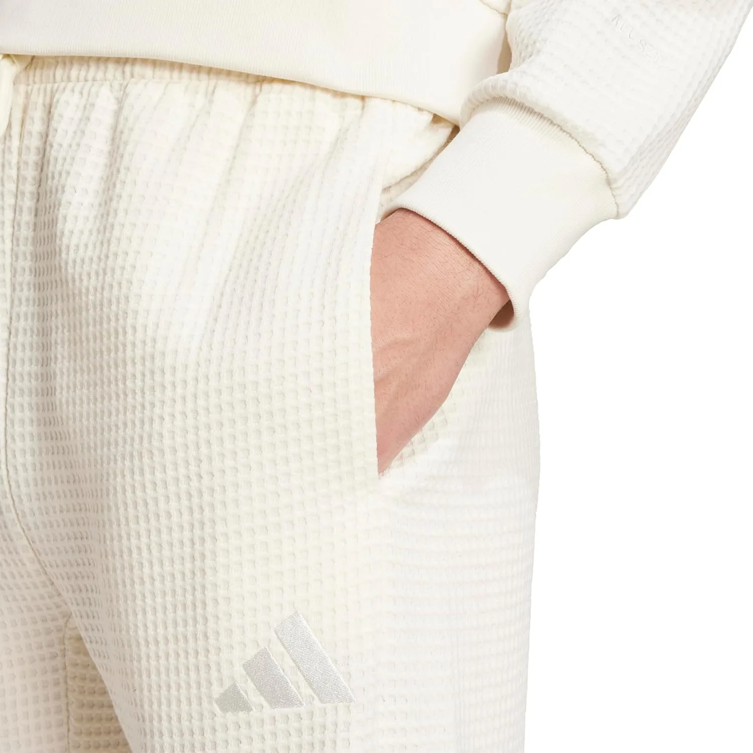 Мужские брюки Adidas All Season из вафельной вязки свободного кроя с открытым низом, белый — фото 4