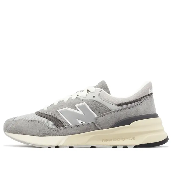 

Кроссовки 997р New Balance, серый