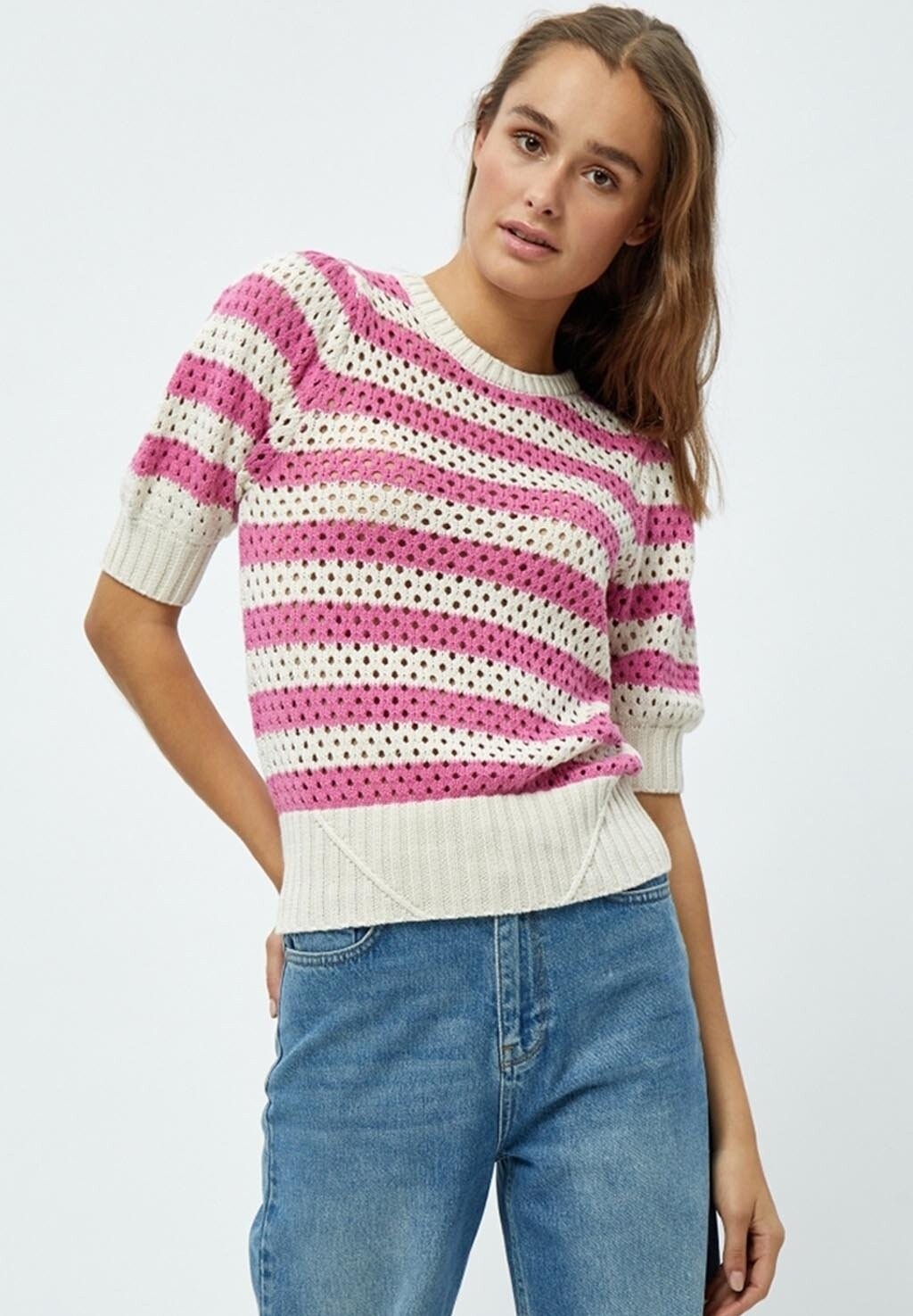 

Футболка с принтом MIGEORGINA KNIT T-SHIRT. Minus, розовый