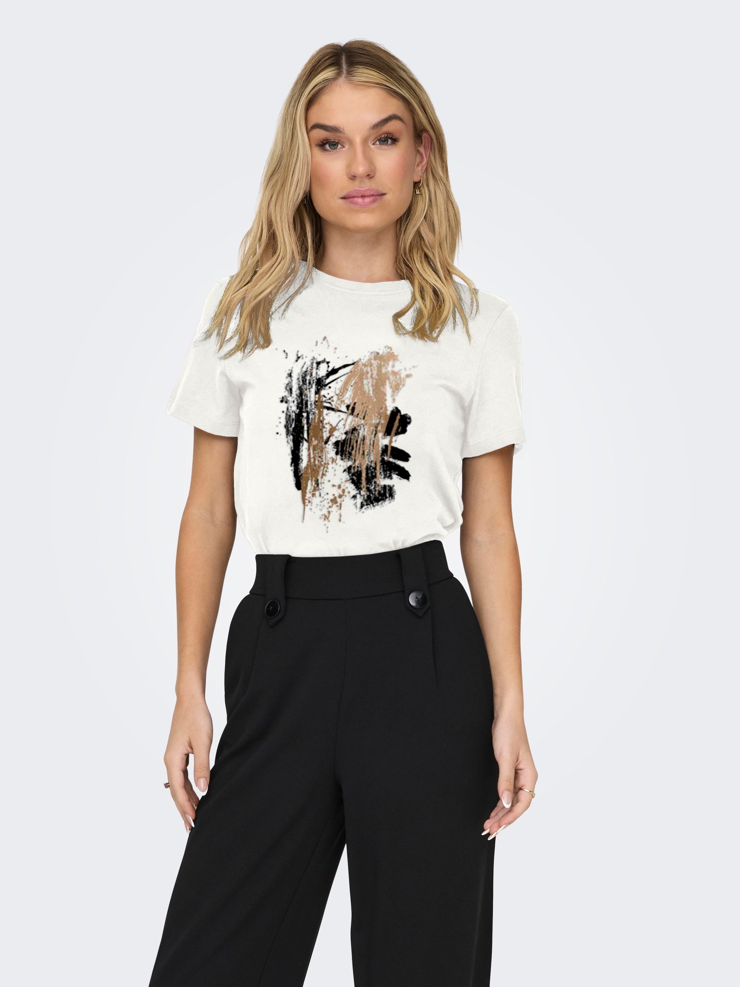 

ONLY Футболка в белом цвете