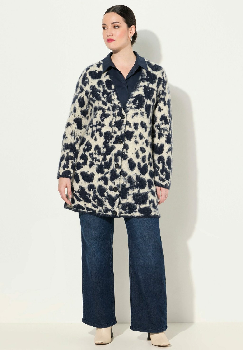 

Кардиган TEXTURED LEOPARD PRINT Ulla Popken, темно-синий