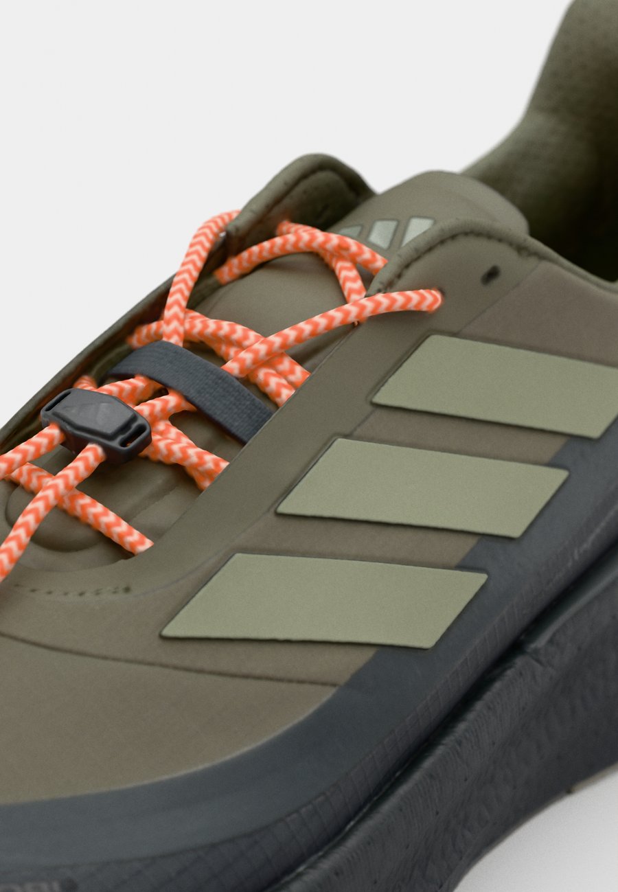 Кроссовки Adidas Performance ULTRABOOST 5 HERMANOS KOUMORI, Carbon/Tent Green/Olive Strata/Black — фото 3