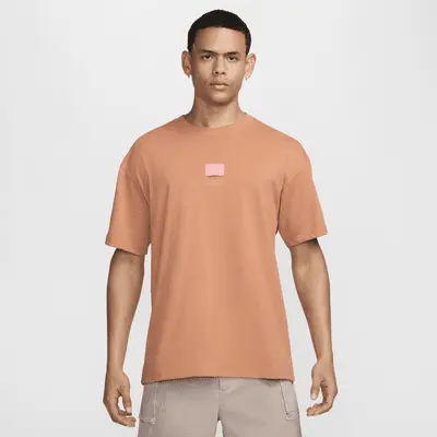 

Футболка Nike Sportswear, цвет Amber Brown
