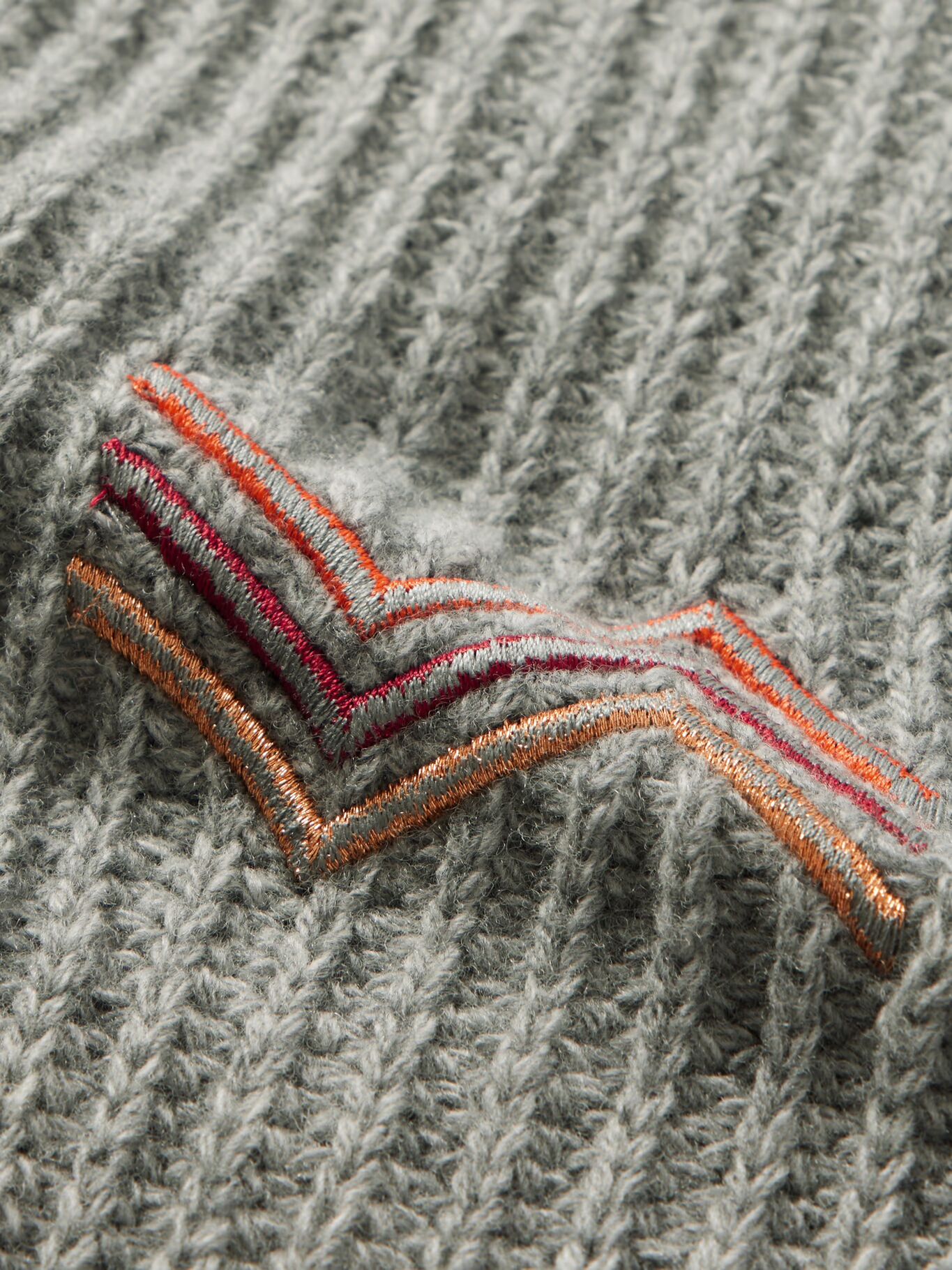 

Шерстяной шарф в рубчик с вышитым логотипом MISSONI, серый