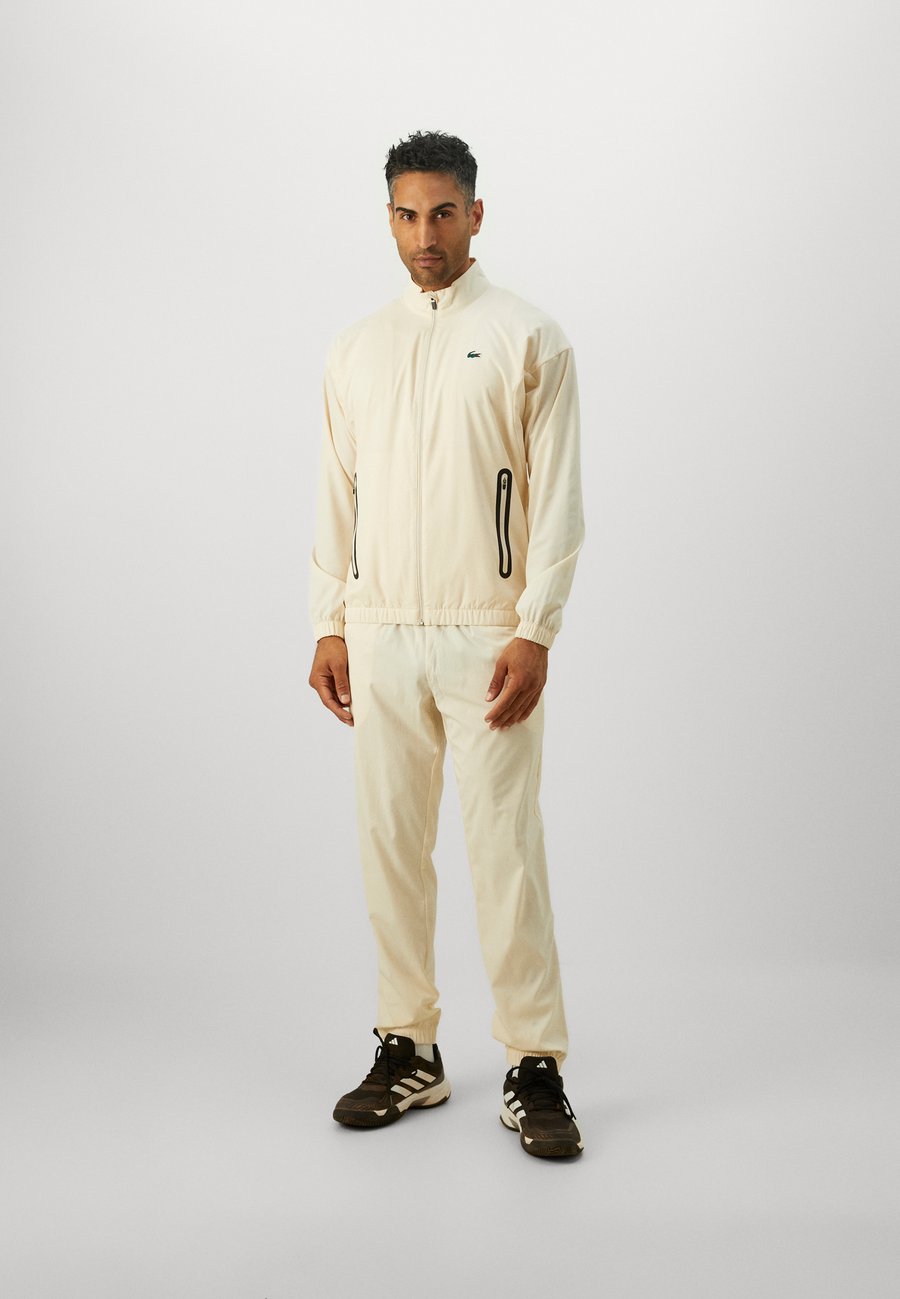 Спортивный костюм Lacoste Sport TRACKSUIT TOUR SET, Lapland/Off-White — фото 3