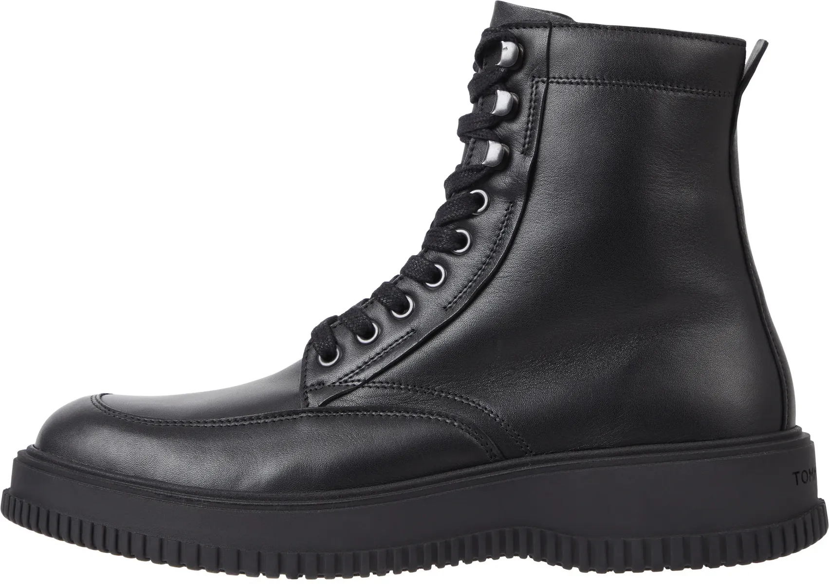 

Ботинки Tommy Hilfiger на шнуровке "TH EVERYDAY CLASS TERMO LTH BOOT" с надписью-логотипом, черный