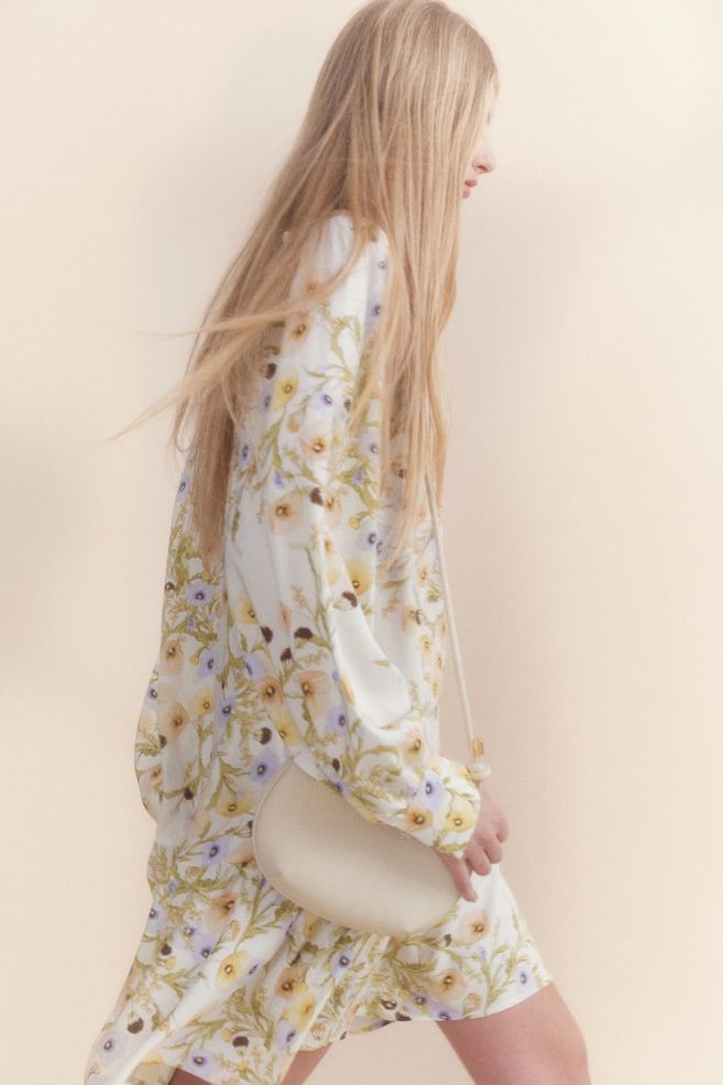 

Платье из вискозы с узором H&M, мультиколор
