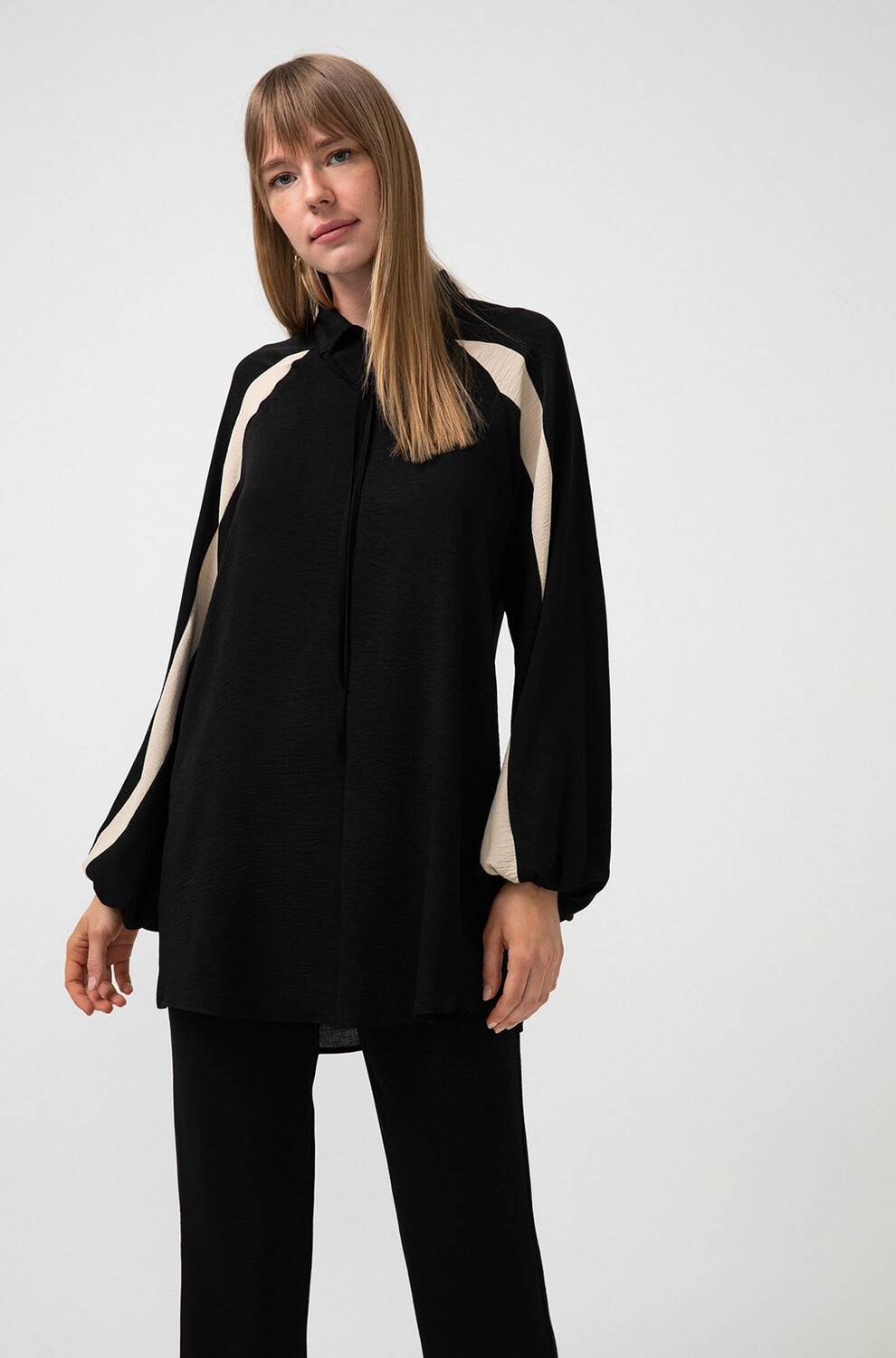 

Туника Contrast Detailed Touché Privé, черный