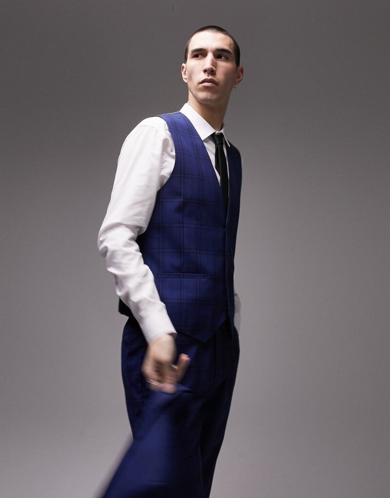

Синий костюмный жилет в клетку Topman