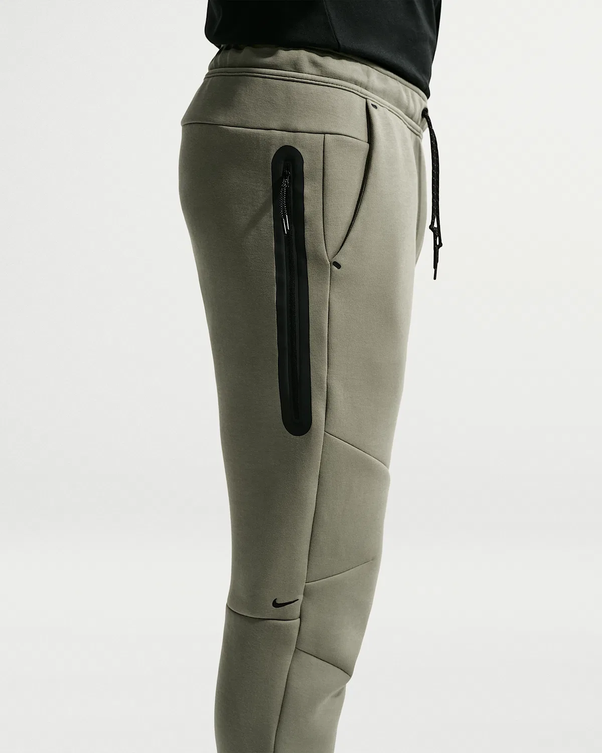 Мужские флисовые джоггеры Nike Tech, Silver Sage/Light Pumice/Black — фото 3