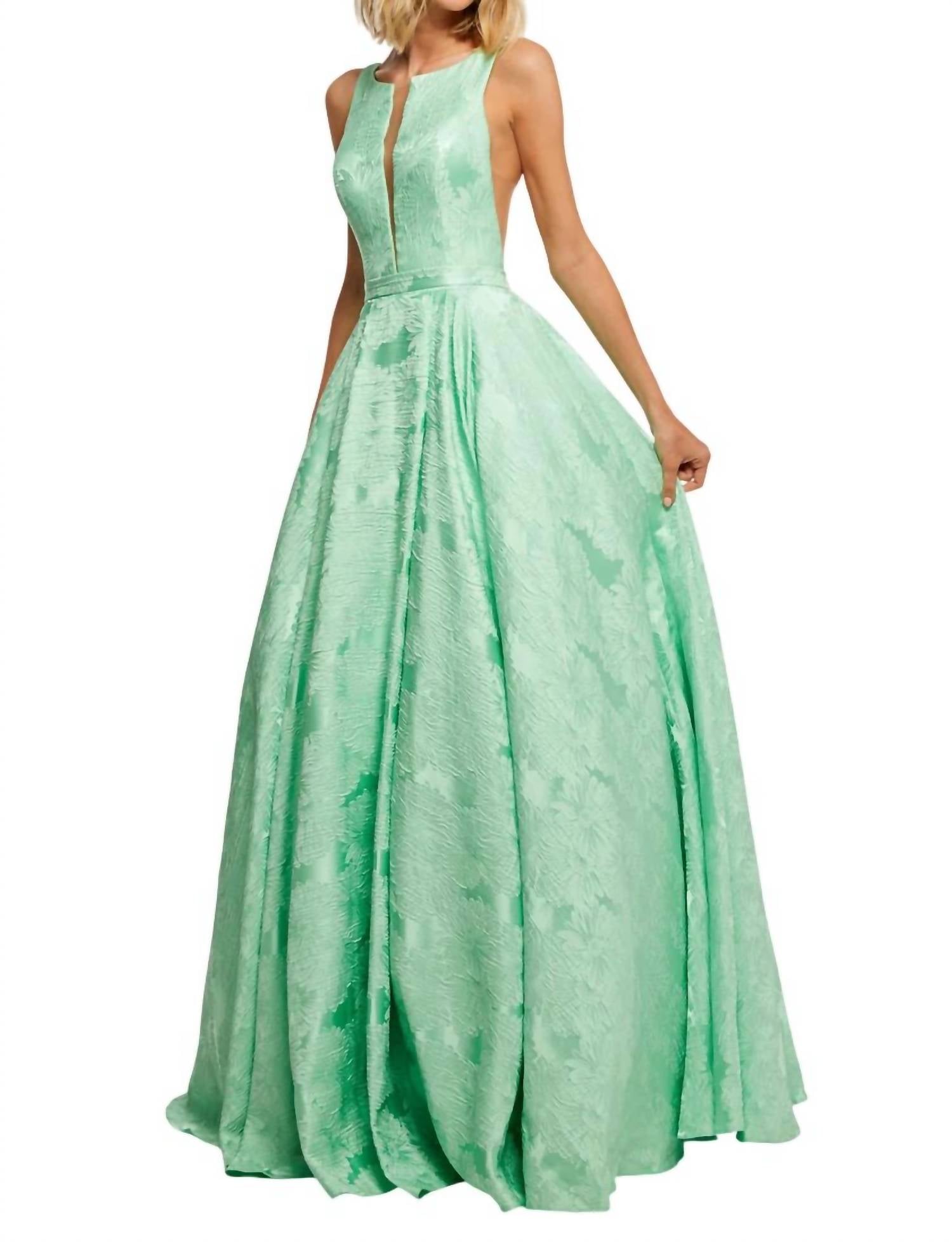 

Свадебное платье из микадо с вышивкой зеленого цвета Sherri Hill