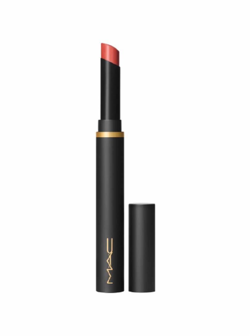 

Помада Powder Kiss Velvet Blur Slim Stick, оттенок Devoted to Chili MAC