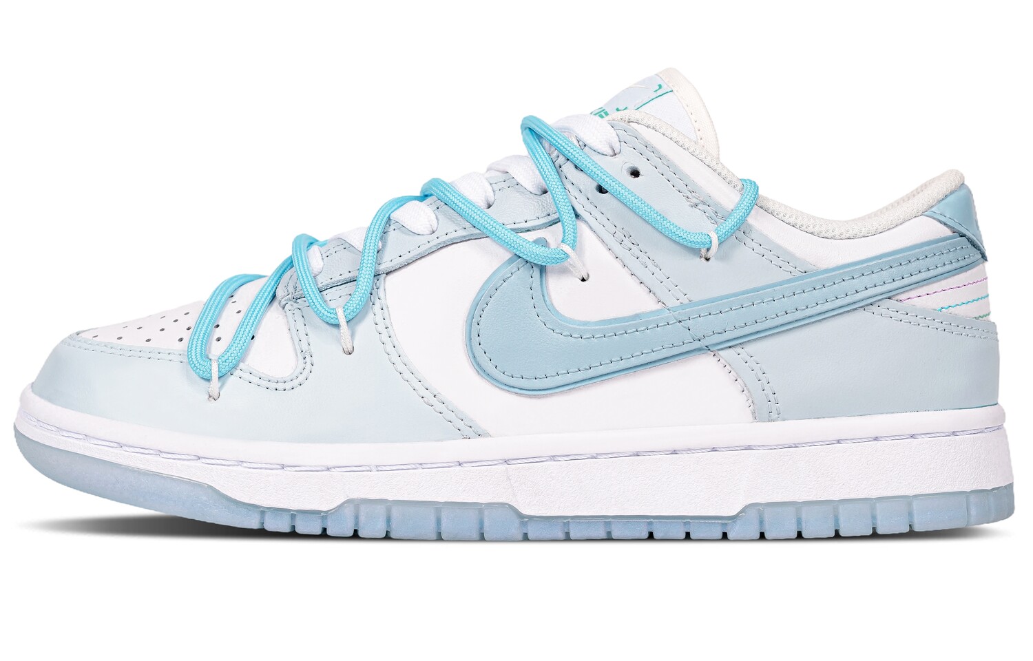 

Женские кроссовки для скейтбординга Nike Dunk, White