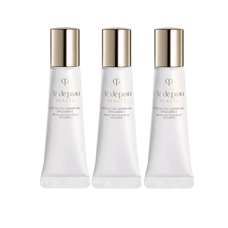 Clé De Peau Beauté Эссенс лосьон-сыворотка увлажняющая освежающая, образец 12 мл*2, 12ml*3