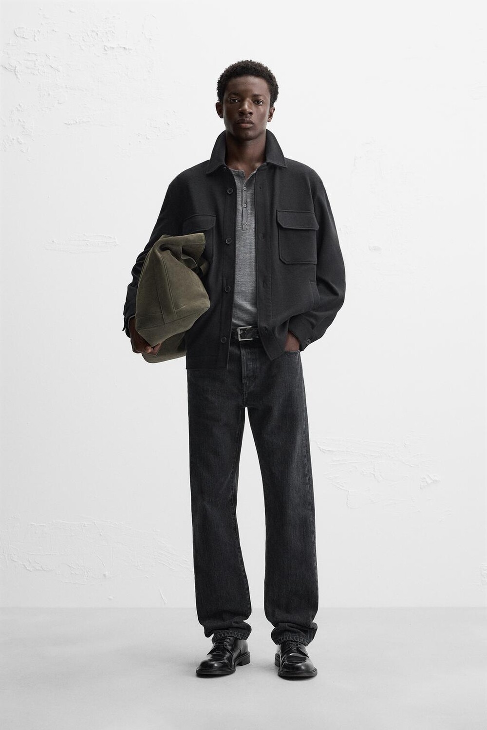 

Текстурированная комфортная верхняя рубашка ZARA, черный