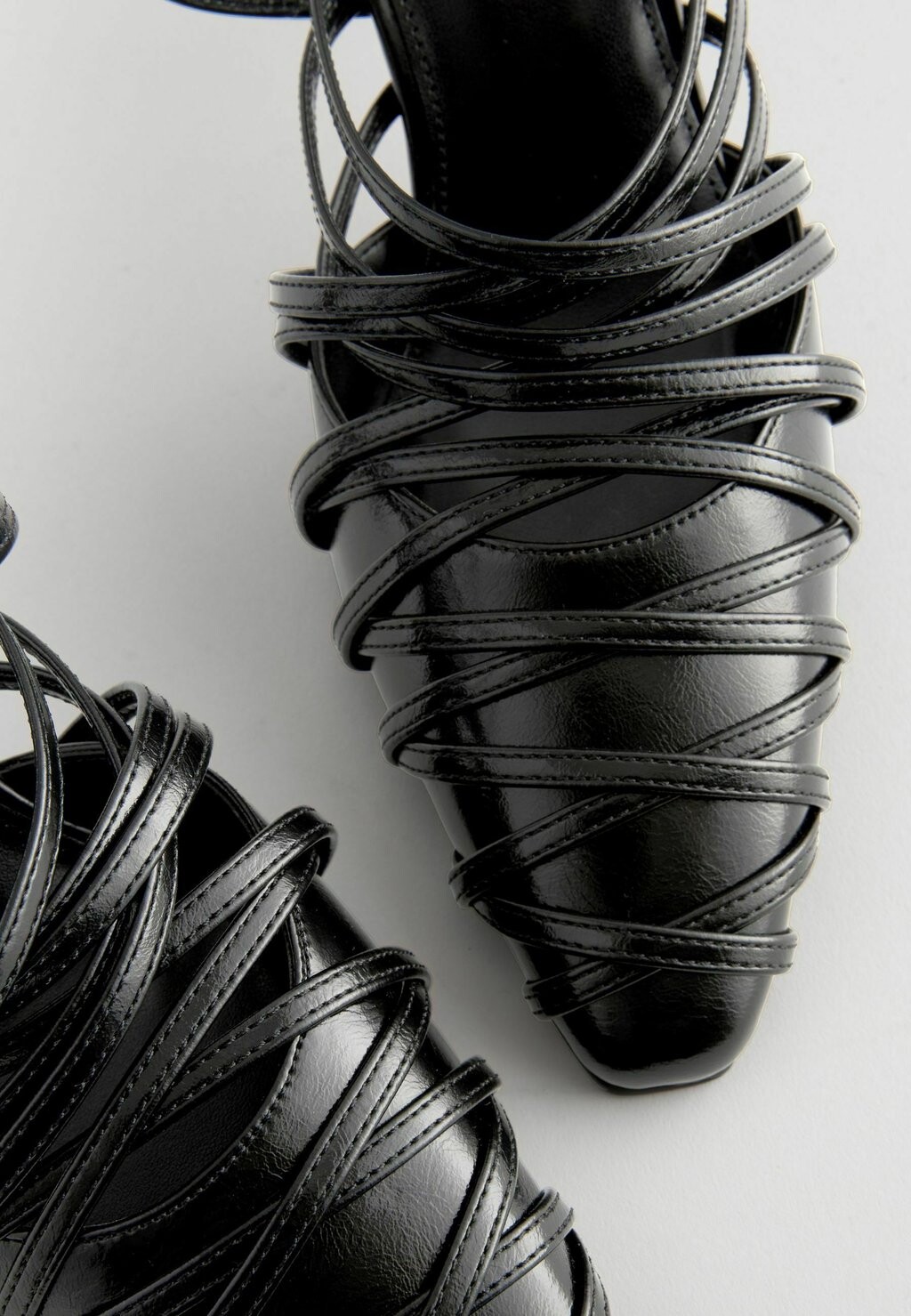 Туфли на высоком каблуке FOREVER COMFORT CAGE CLOSED POINT TOE STRAPPY REGULAR FIT Next, черный — фото 3