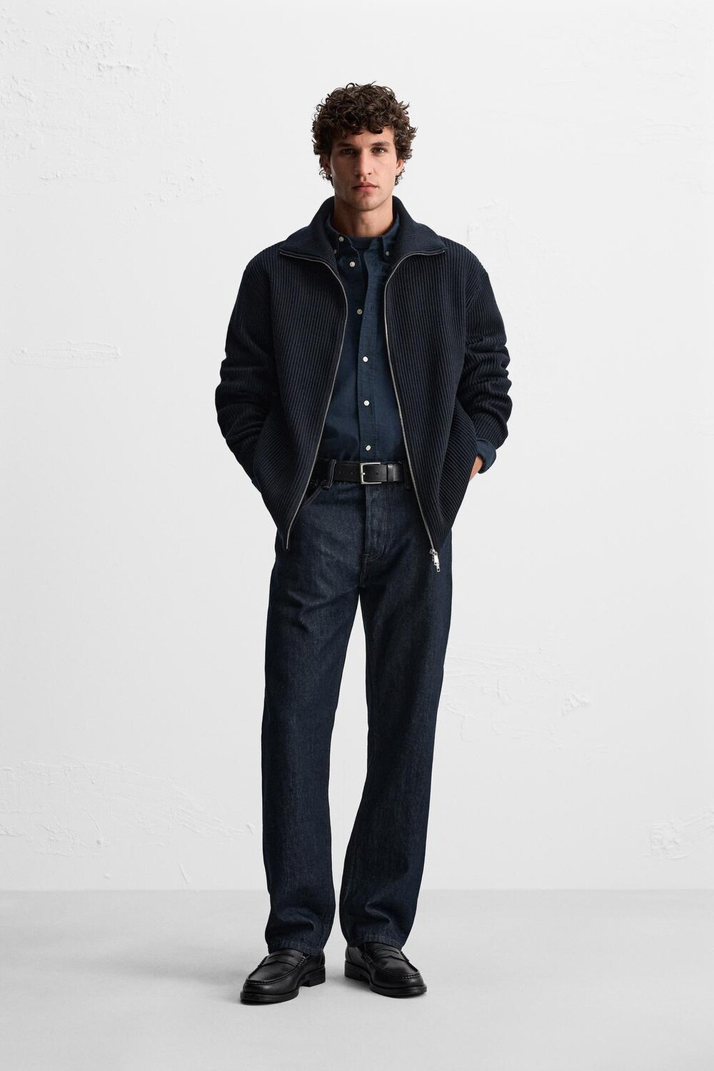 

Кардиган на молнии ZARA, темно-синий