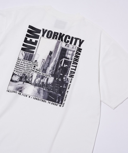 

Футболка оверсайз с логотипом Нью-Йорка MAISON CLUB, белая