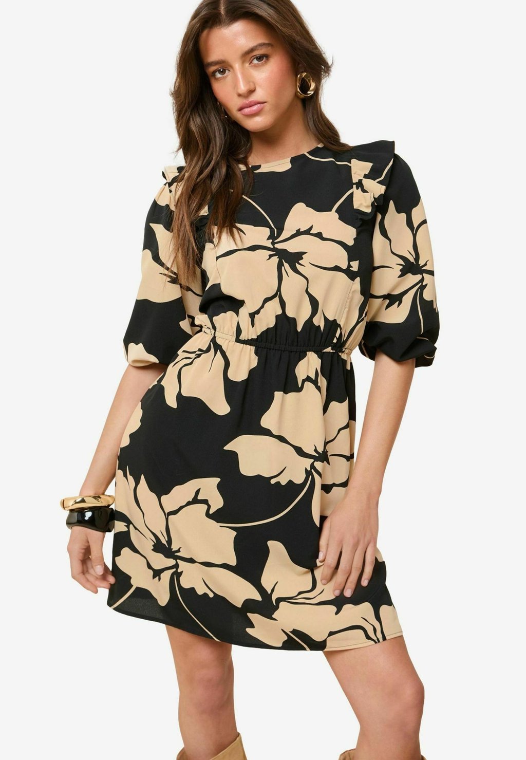 

Повседневное платье REGULAR FIT - 3/4 RUFFLE SLEEVE MINI Friends Like These, черный