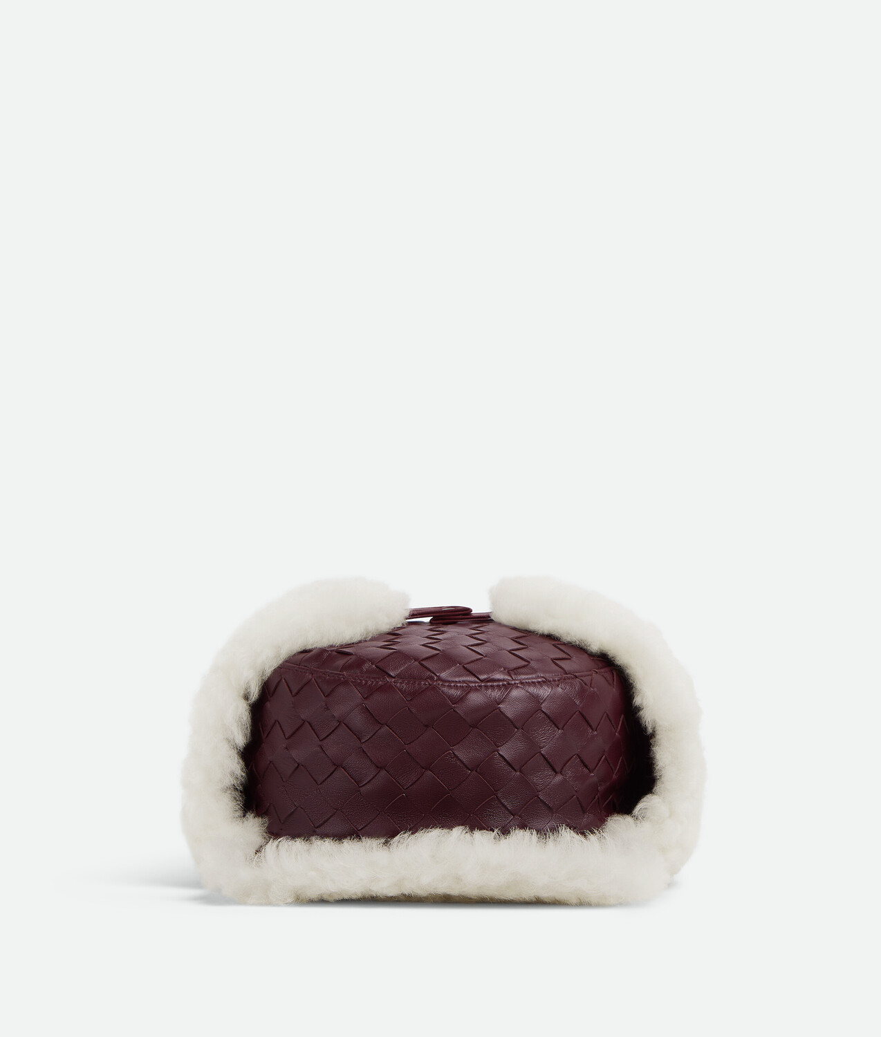 

Intrecciato leather aviator hat BOTTEGA VENETA, варенье/попкорн