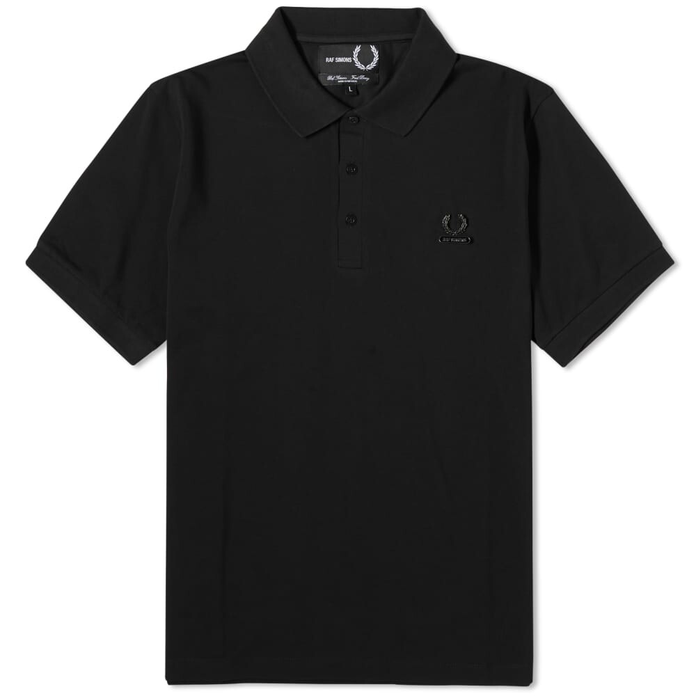 

Поло с эмалированной булавкой Fred Perry x Raf Simons, черный