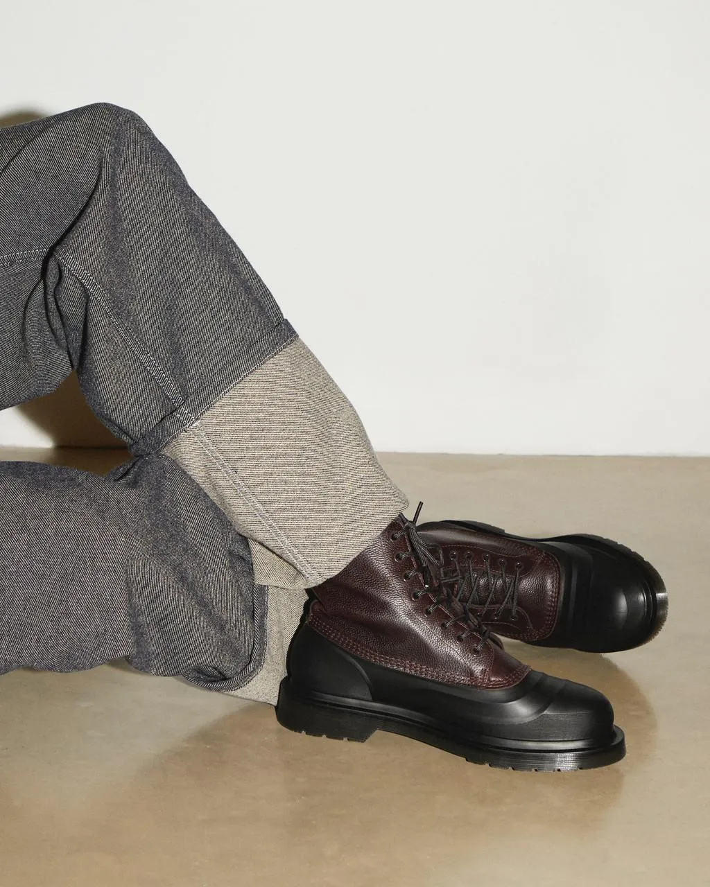 Сапоги Dr. Martens 1460 на флисовой подкладке, темно-коричневый / черный — фото 2