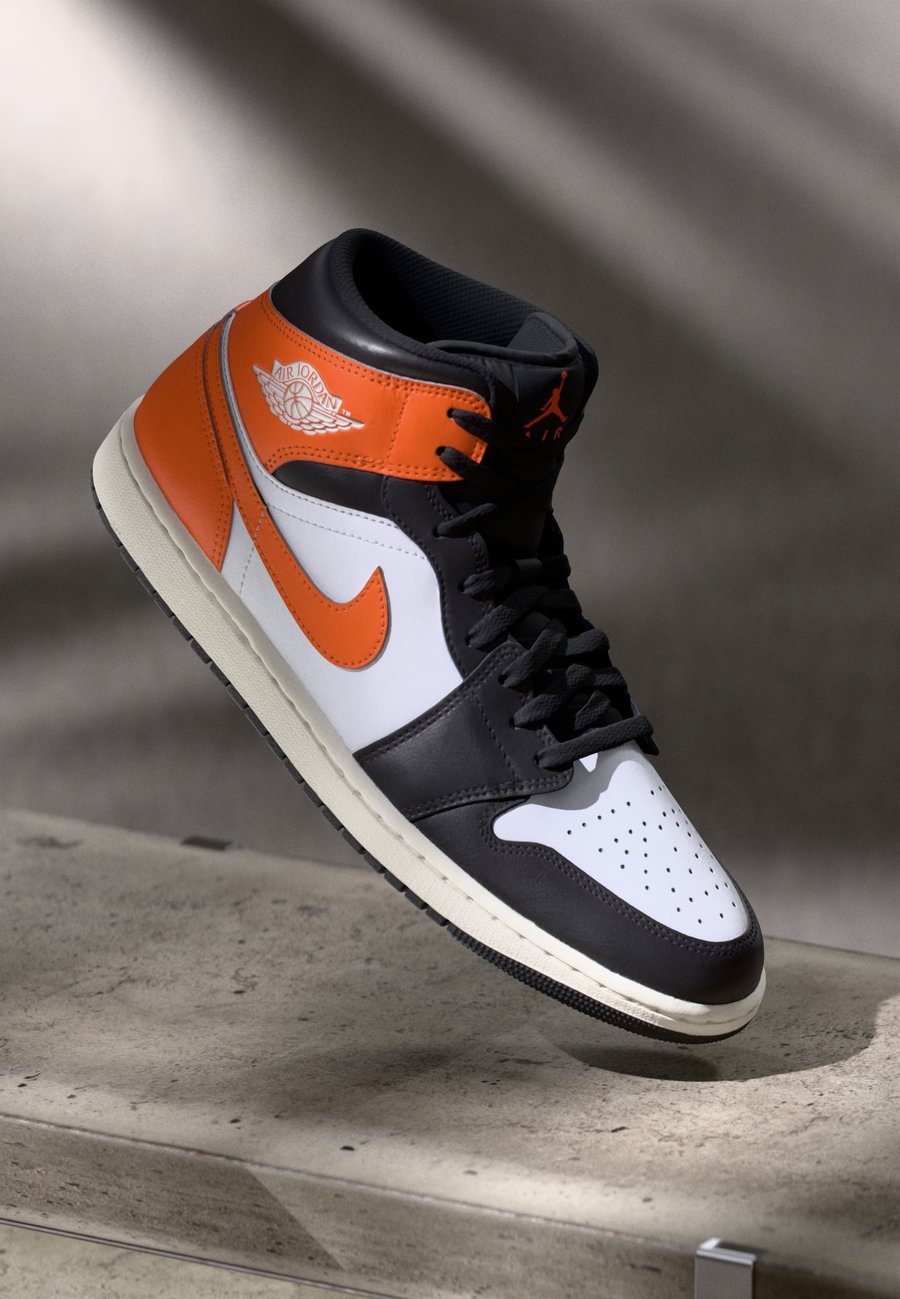 

Кроссовки Jordan AIR JORDAN 1 MID, Starfish/Black/White/Sail/Orange