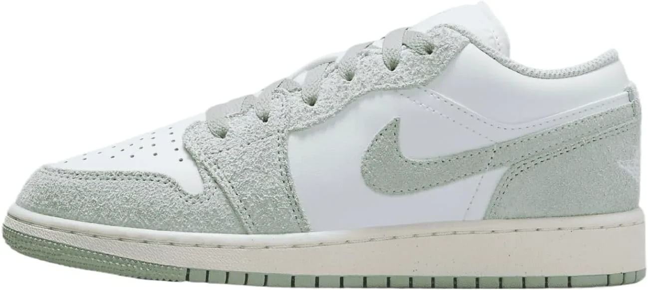 

Детские кроссовки Nike Air Jordan 1 Low, белый