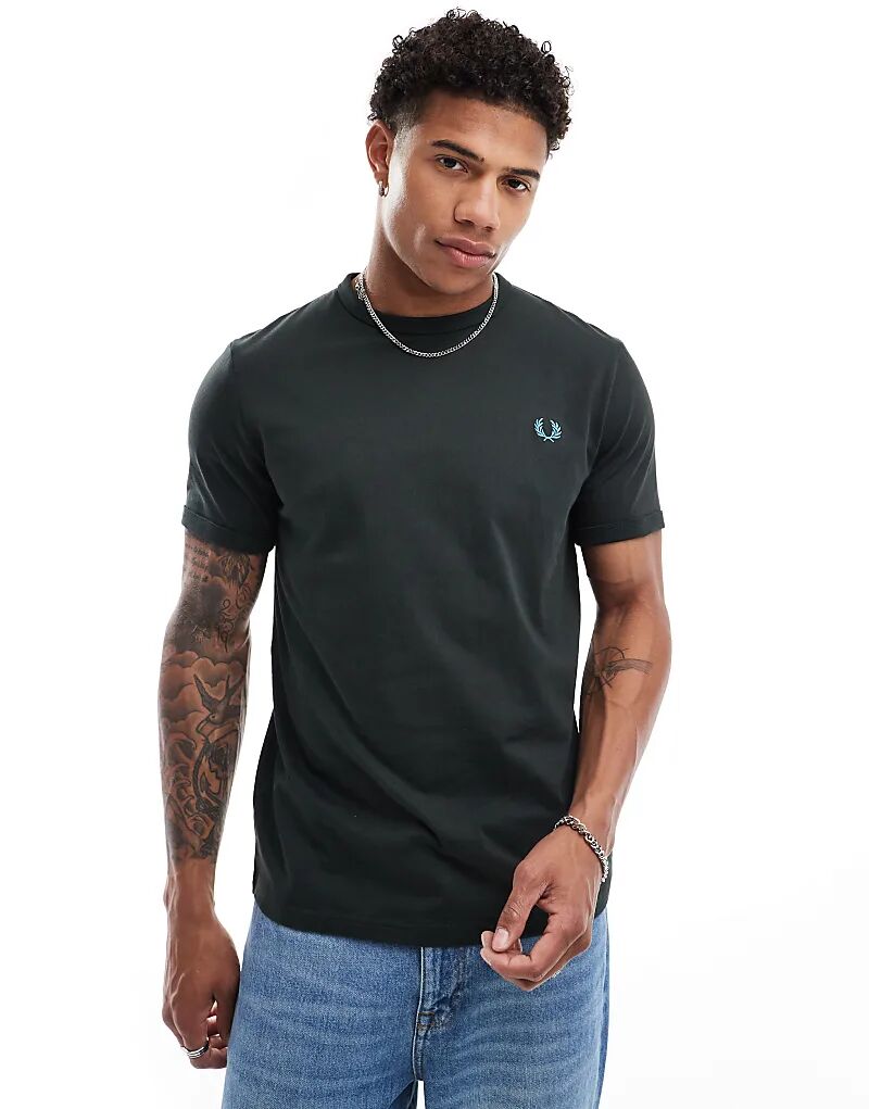 

Футболка рингера в лесно-зеленом цвете Fred Perry