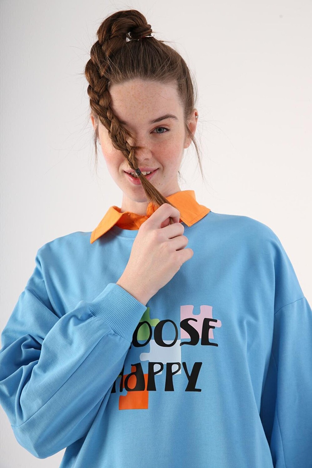 

Синий свитшот с круглым вырезом Oversize с принтом ALL DAY