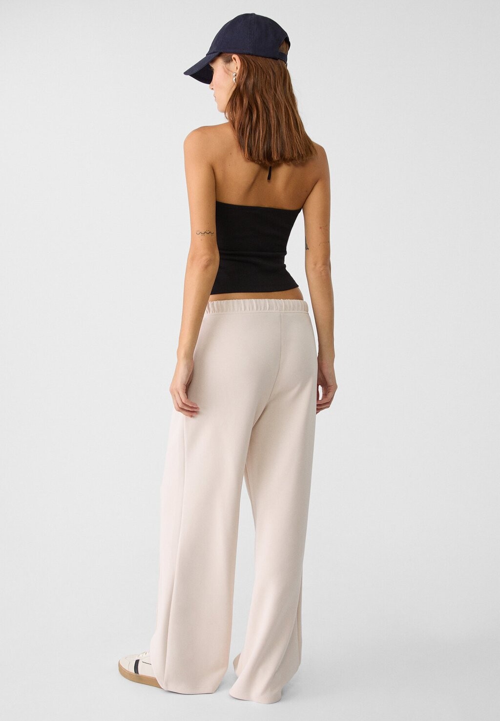 

Спортивные брюки SOFT-TOUCH WIDE-LEG Stradivarius, цвет Stone