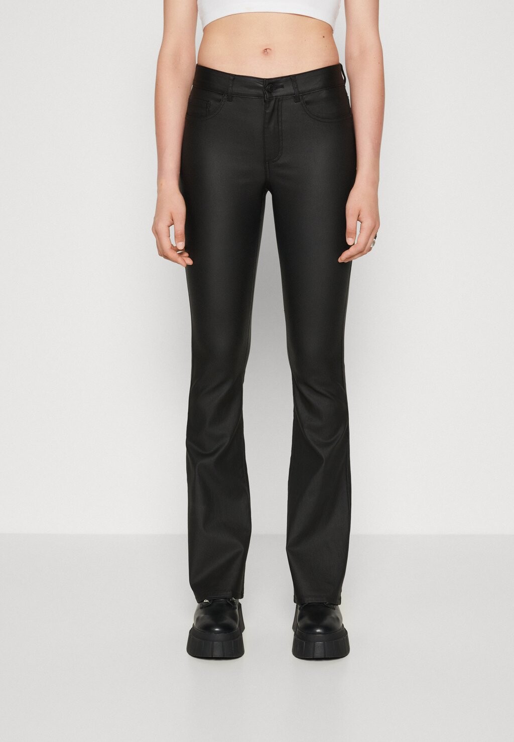 

Джинсы-клеш Onlblush Mid Waist Coated ONLY, черный
