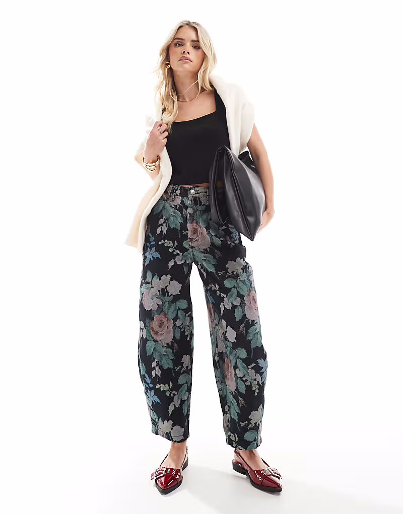 

Брюки-бочонки ASOS DESIGN Petite с цветочным принтом