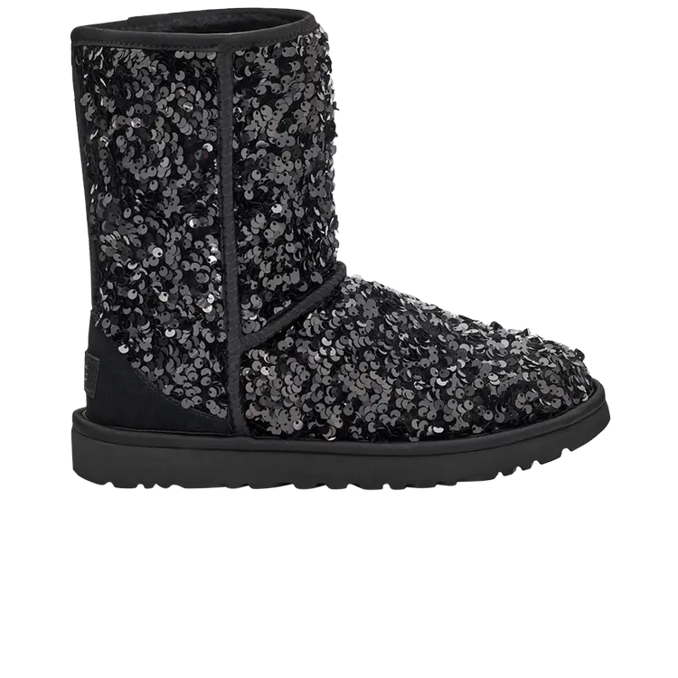 Кроссовки UGG Wmns Classic Short Chunky, черный