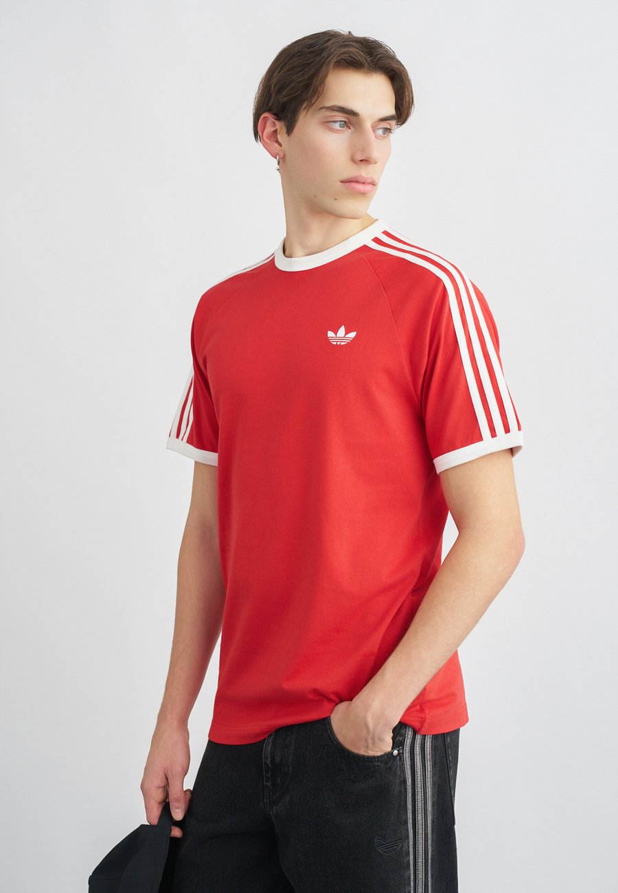 Футболка Adidas Originals TEE, Better Scarlet/Red