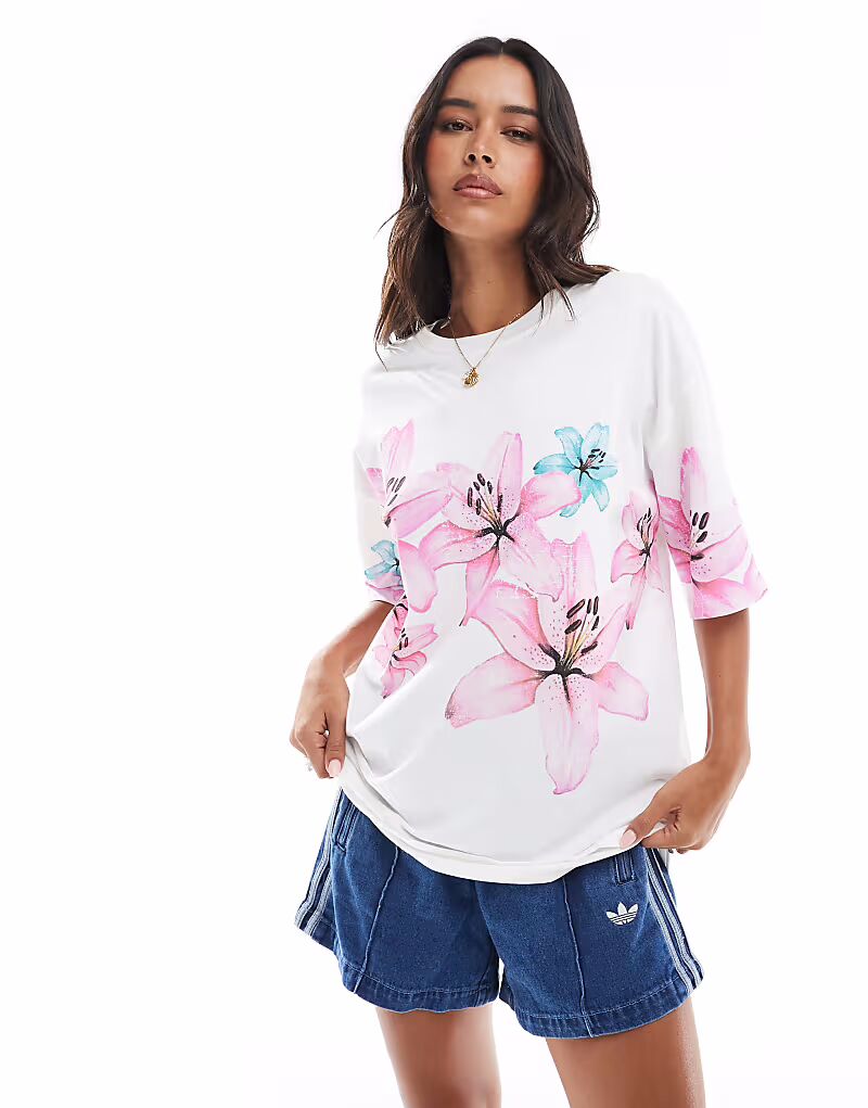 

Футболка Stradivarius oversize с цветочным принтом