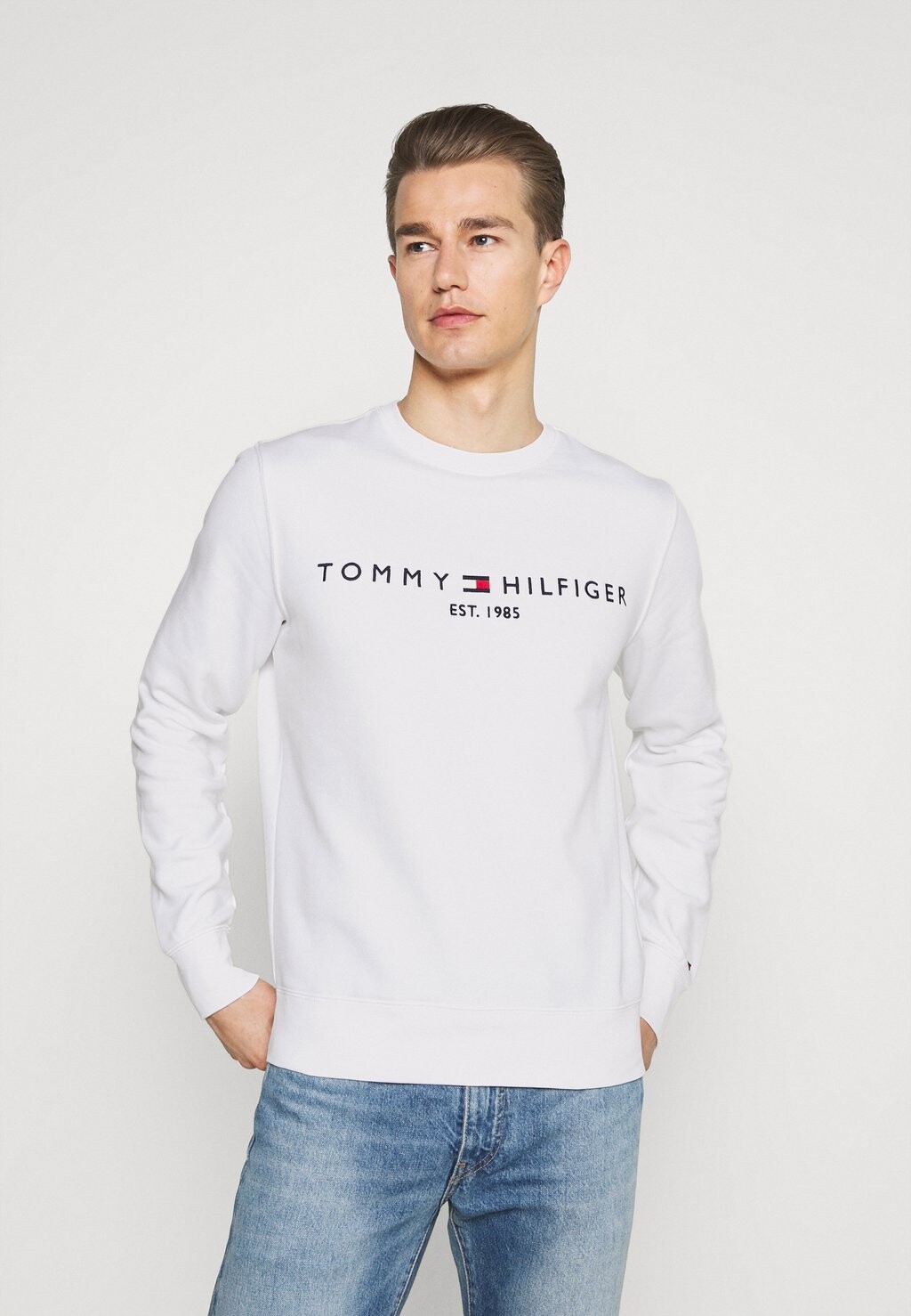 

Толстовка Tommy Hilfiger, белый