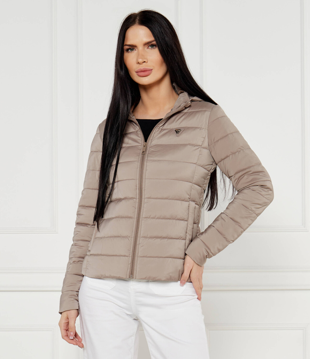 

Куртка GUESS ACTIVE DIANN Regular Fit, бежевый