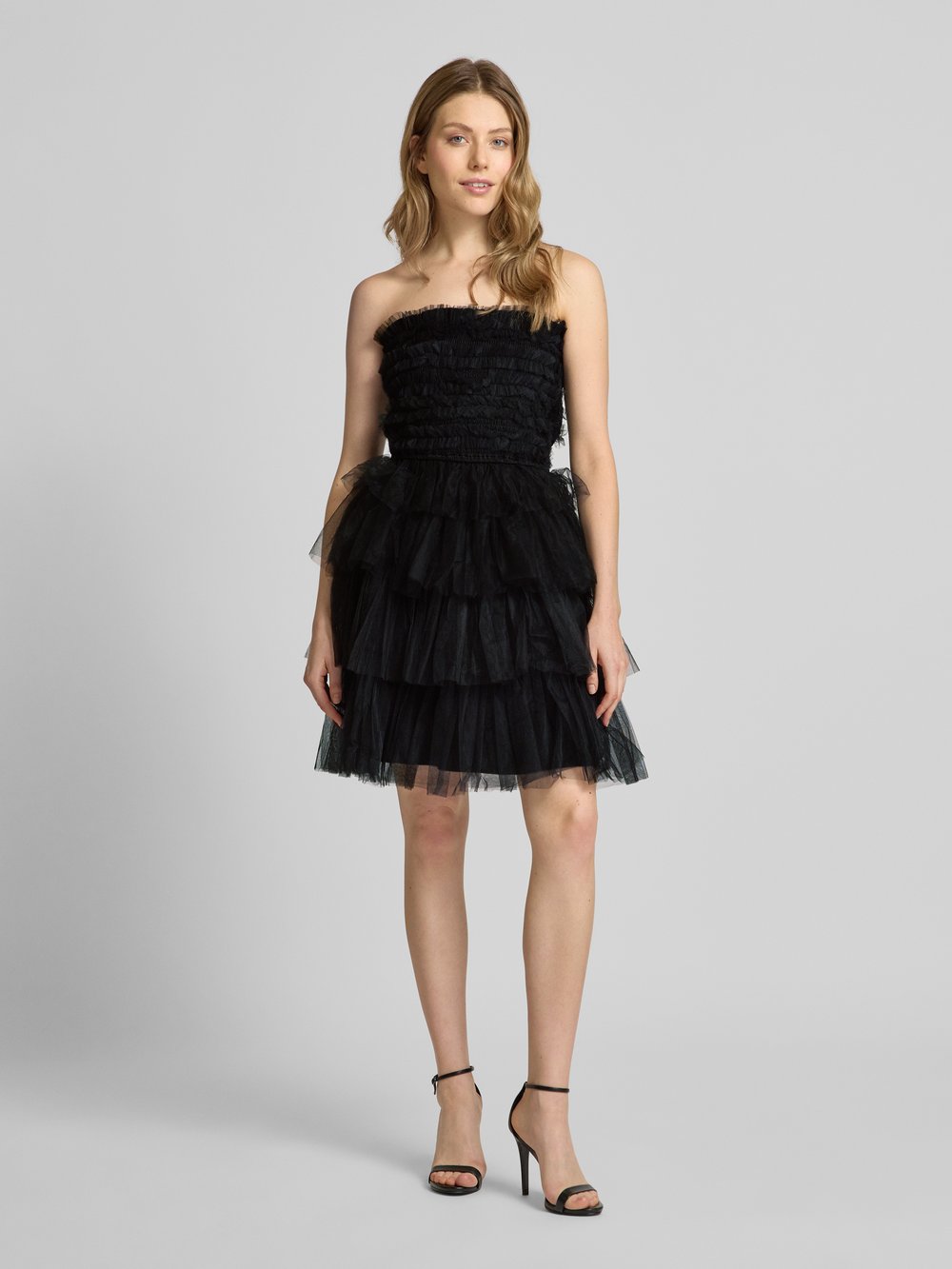

Коктейльное платье в стиле бандо LACE & BEADS, черный