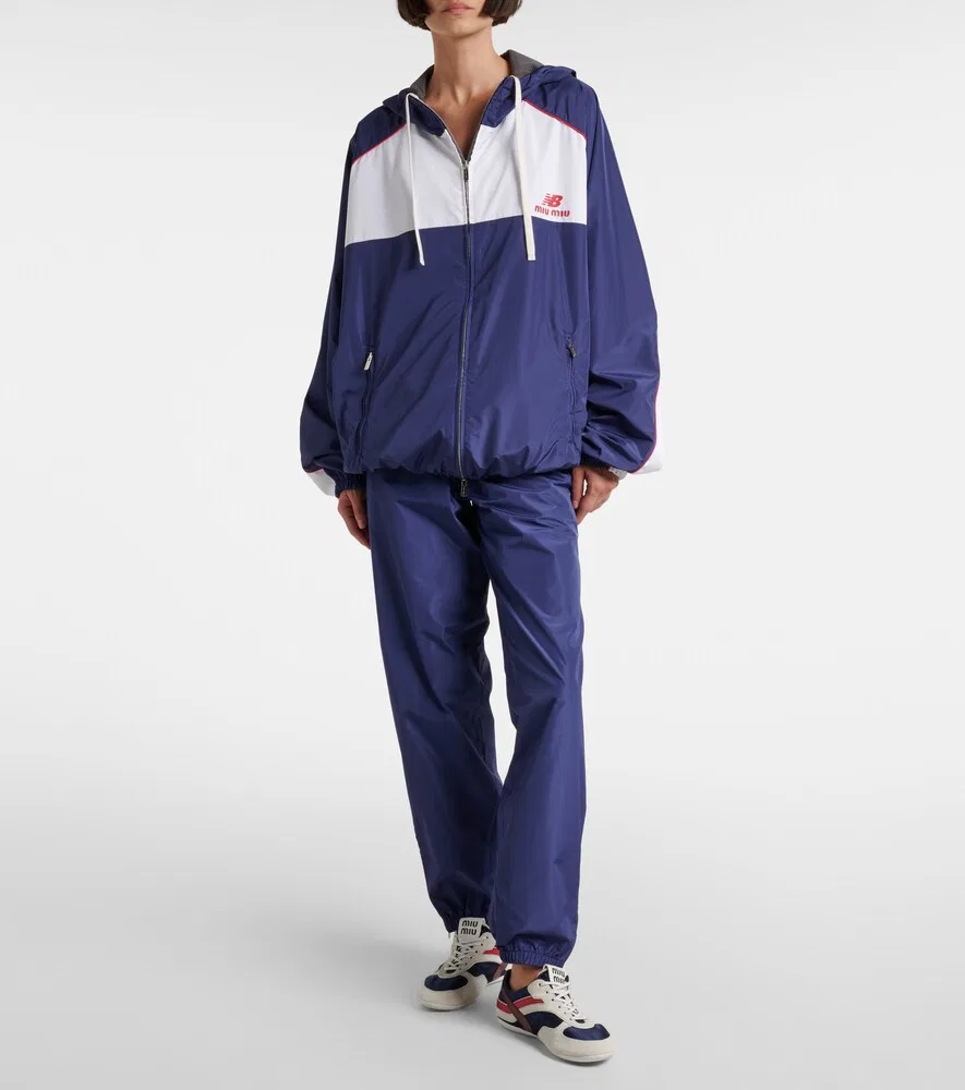 Спортивная куртка New Balance из поплина Miu Miu, синий — фото 2