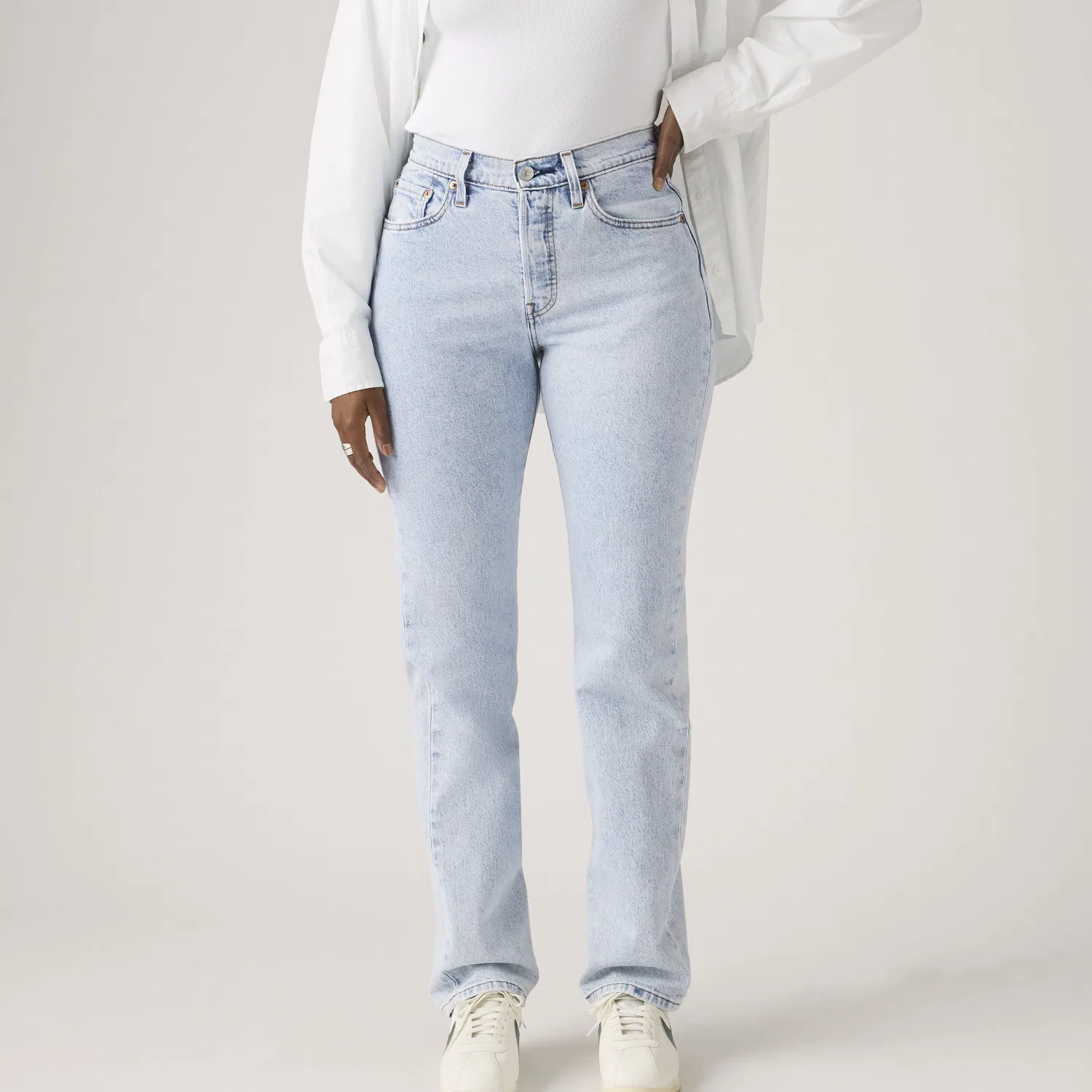 Легкие женские джинсы 501 Curve Levi's, Light Wash — фото 2