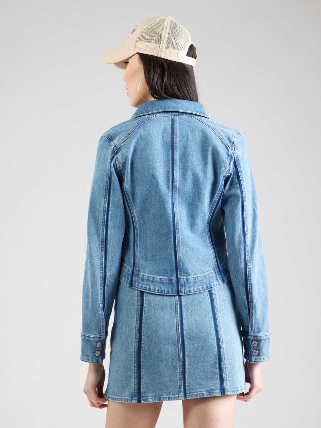 LEVI'S  Демисезонная куртка 'Shadow Seamed Trucker Jacket' в синем дениме — фото 4