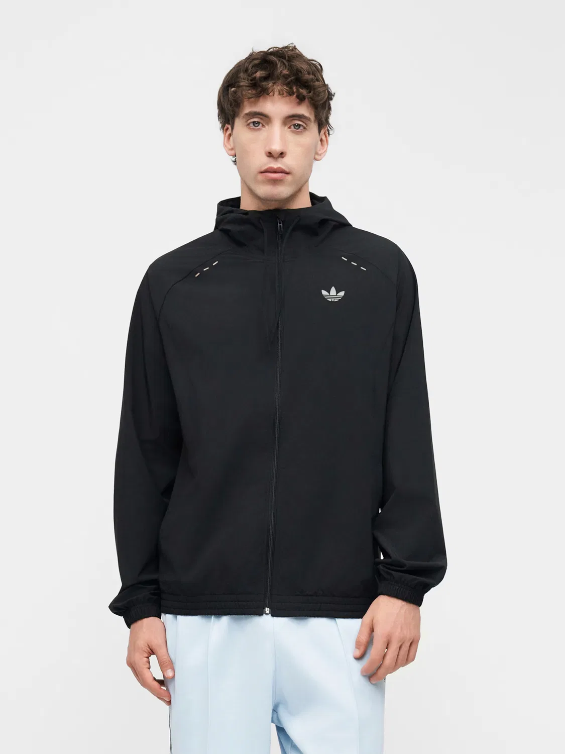 Куртка Adidas Originals Between-Season Trefoil Essentials черного цвета — фото 2